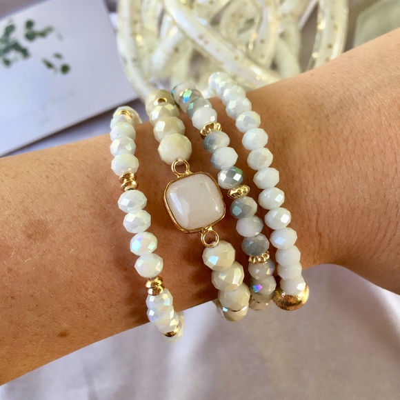 4-piece Shimmer Stone Creamy White Bracelet Set - Picture 3 of 4